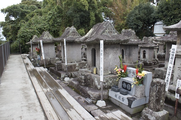 小松帯刀の墓所